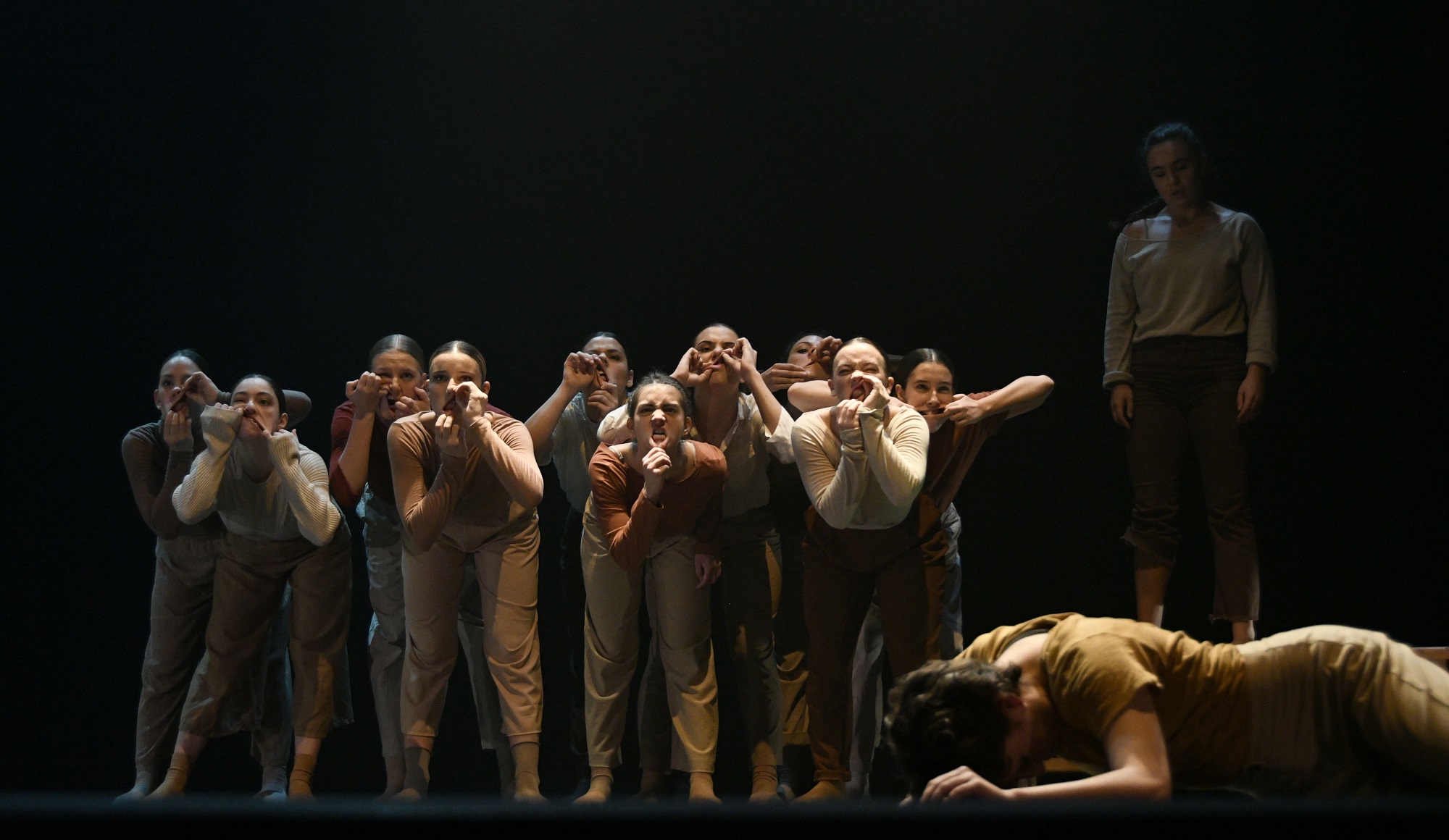 Becoming i Dreaming nowhere. Cobosmika Seeds. Doble estrena de dansa